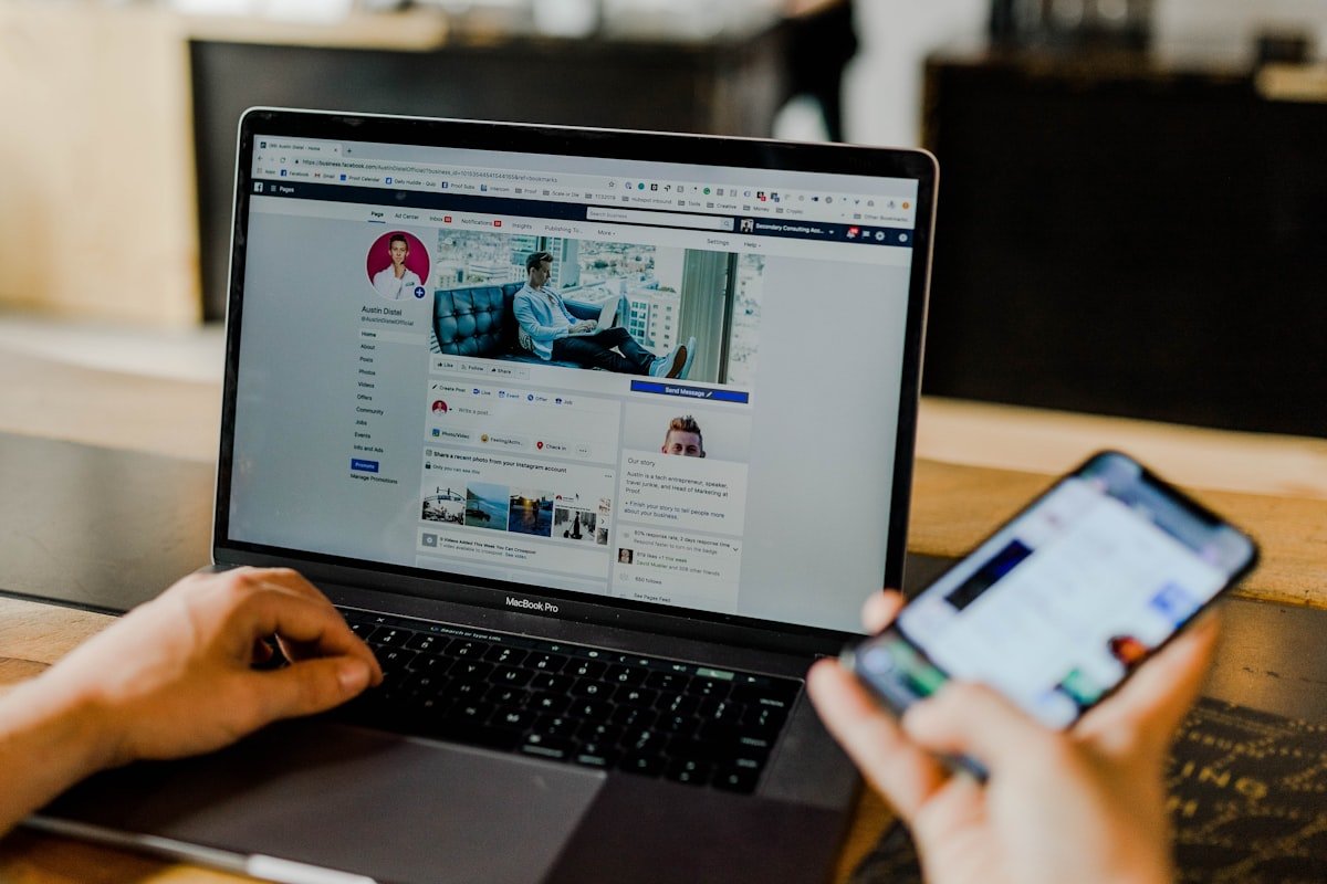 Tarif Community Manager Freelance à Châteauroux & Tours — Grille 2026